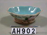 藏品(粉彩花式盤)的圖片